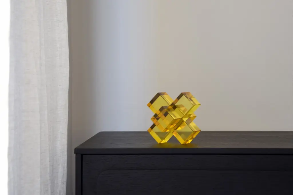 set-de-2-pieces-en-cristal-colore-cubes (4).webp