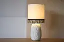 lampe-de-table-en-ceramique-cloe-avat-jour-petit.webp
