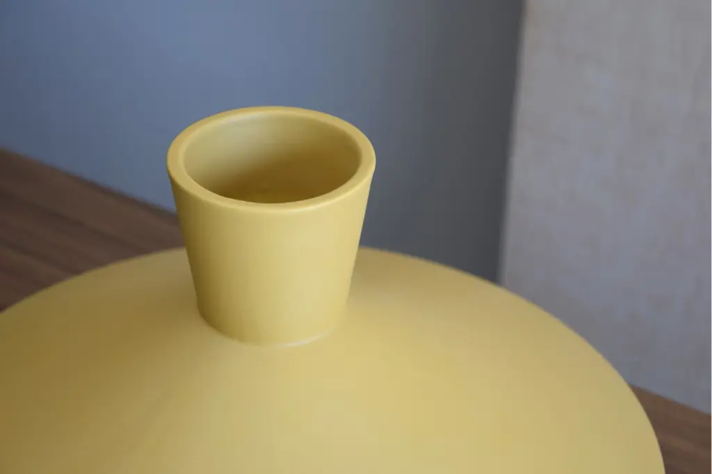 collection-nordique-vases-et-centres-en-ceramique (4).webp