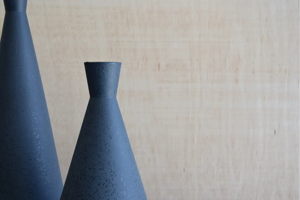 collection-nordique-vases-et-centres-en-ceramique (5).webp