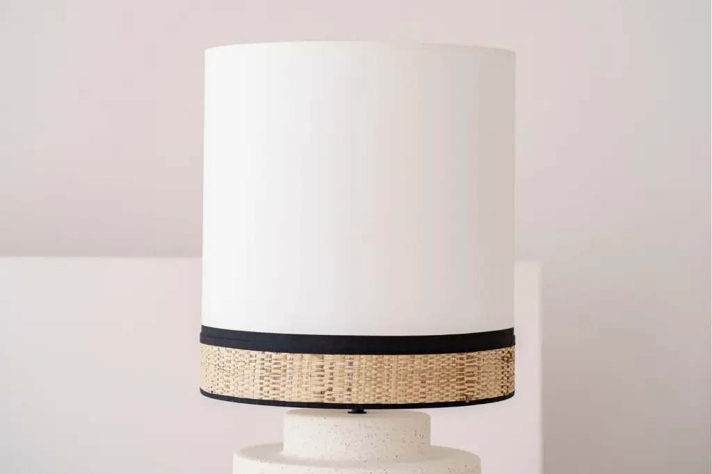 lampe-de-table-en-ceramique-soho-texture-blanche (2).webp
