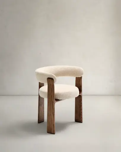 [C0100208CC12] GRANITE : Chaise à 3 pieds en tissu chenille beige et bois de frêne finition noyer