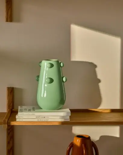 [D00780PR06] ODRA : Vase en céramique vert clair brillant 25,5 cm