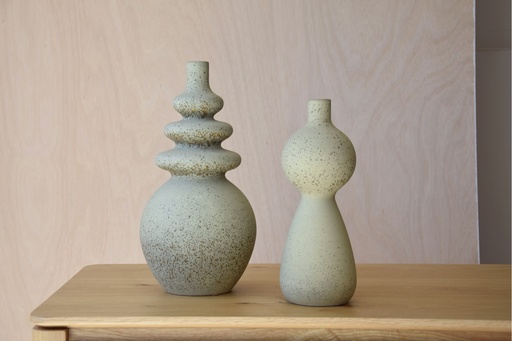 [34JZ22782V] OGLIO : Vase vert 11x30cm 